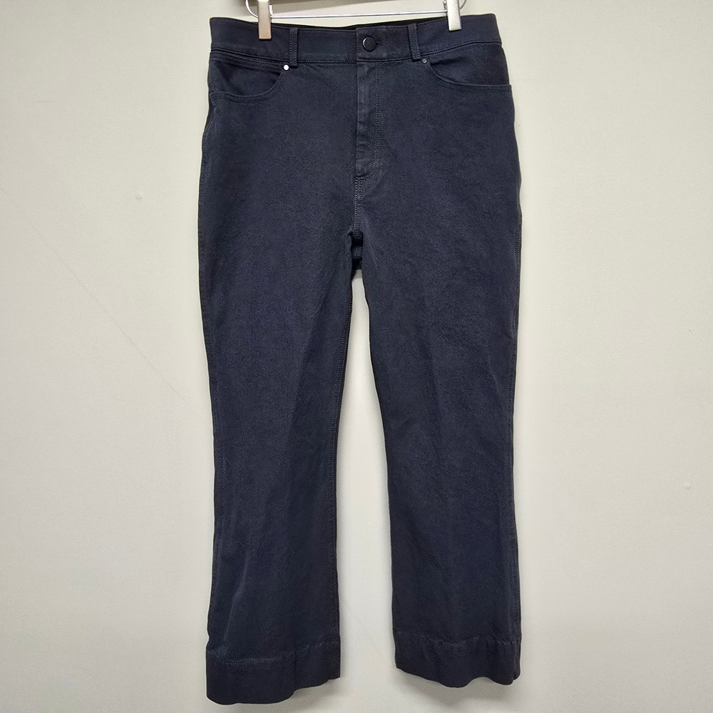 M.M.LaFleur Archie Pant Women 10 Navy Blue Cropped Flare Minimalist Professional